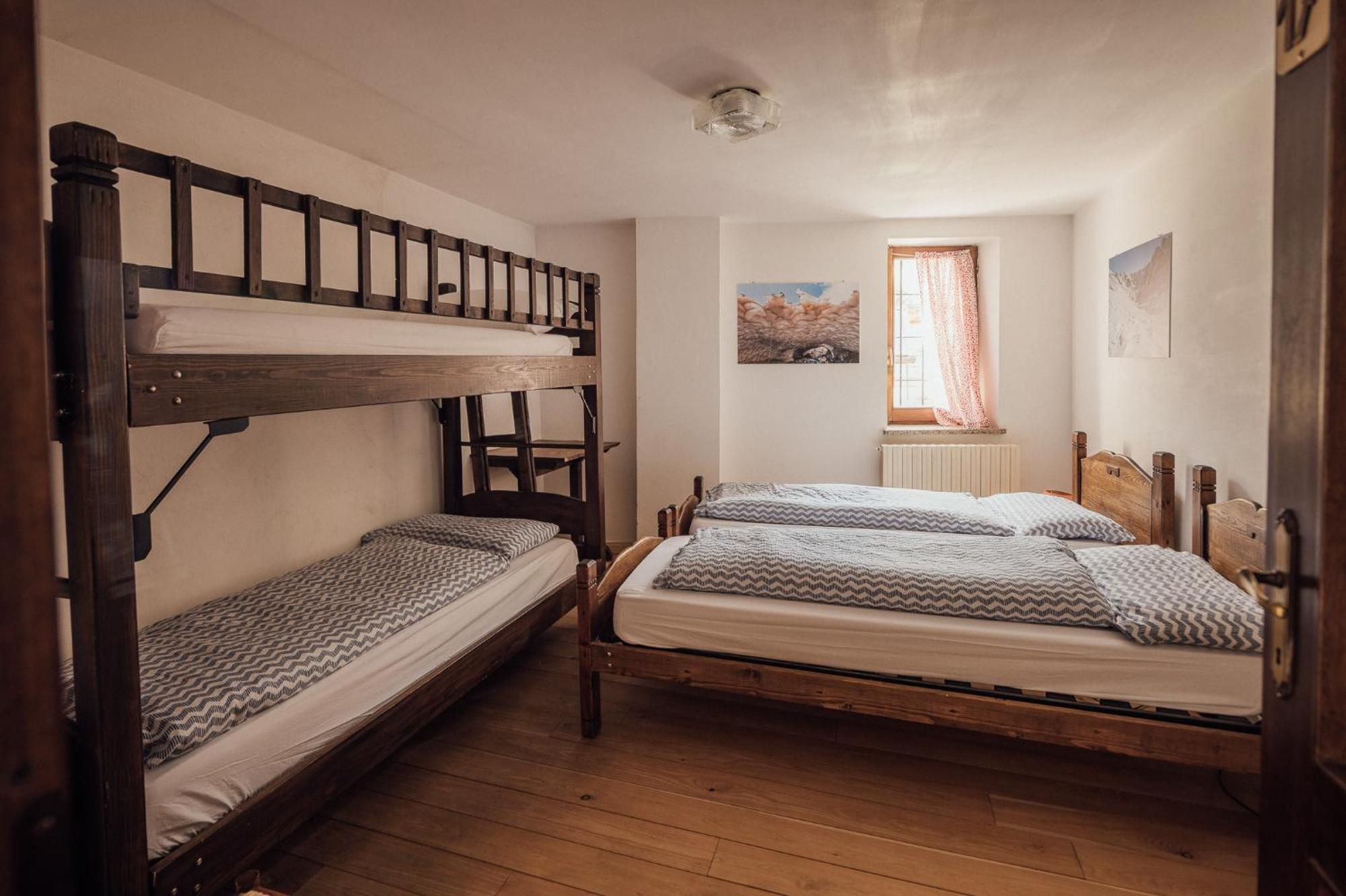 Albergo Locanda Mistral Acceglio Exterior photo